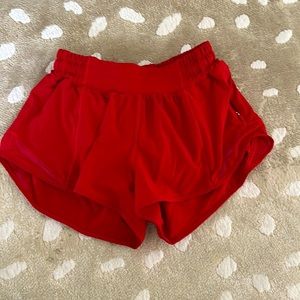 Lululemon Hotty Hot Shorts size 2